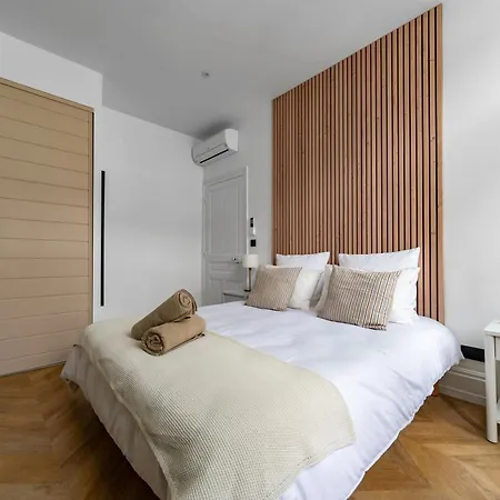 Jaures - Design Et Climatises En Centre